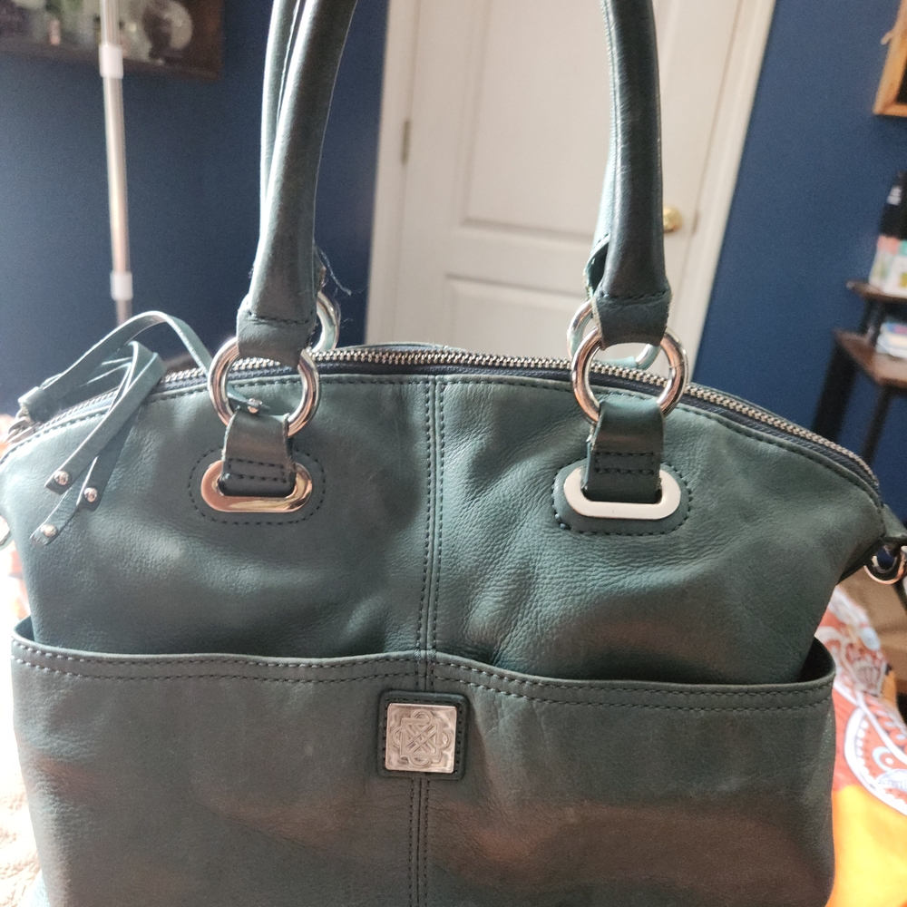 Elegant Green Leather Tote Bag